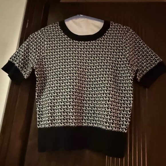 Michael Kors Monogram Knit Black and White Cropped Sweater - Picture 1 of 3